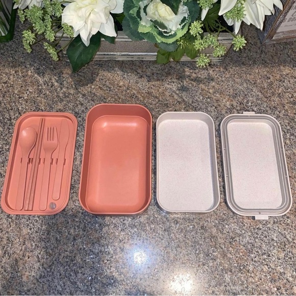 NEW: Our Place Layered Lunch Box Bento w/ Clips + Utensils - Picture 8 of 9